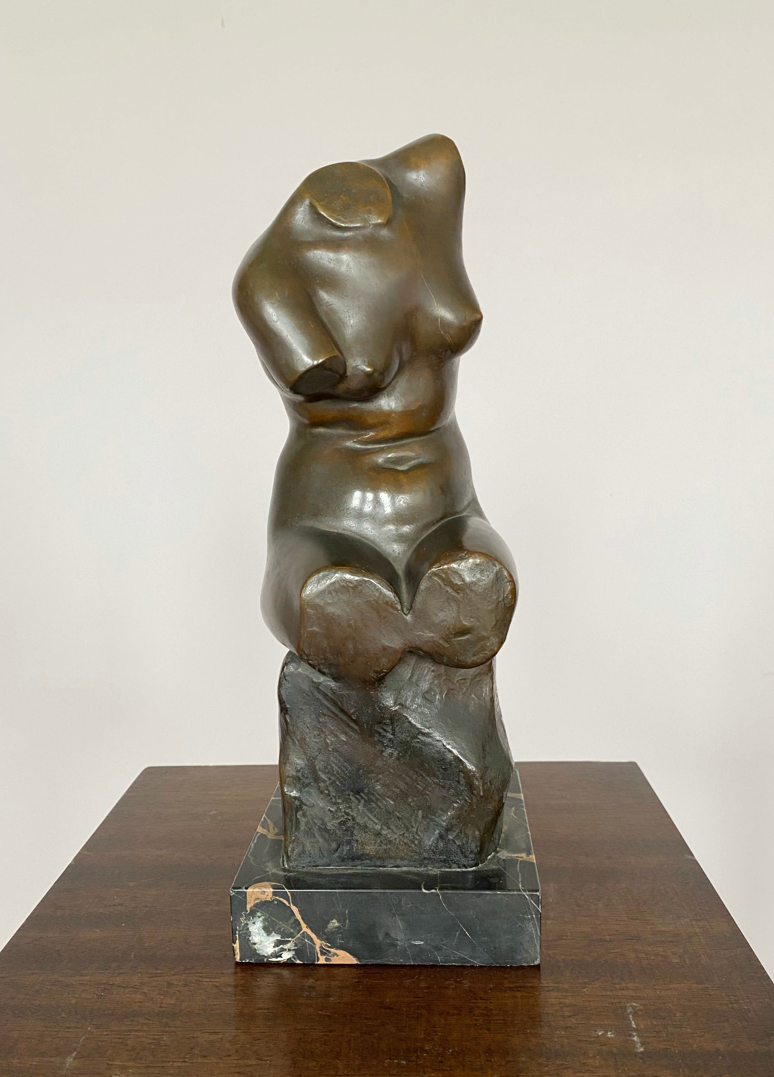 18112, Evelyn Beatrice Longman, Torso