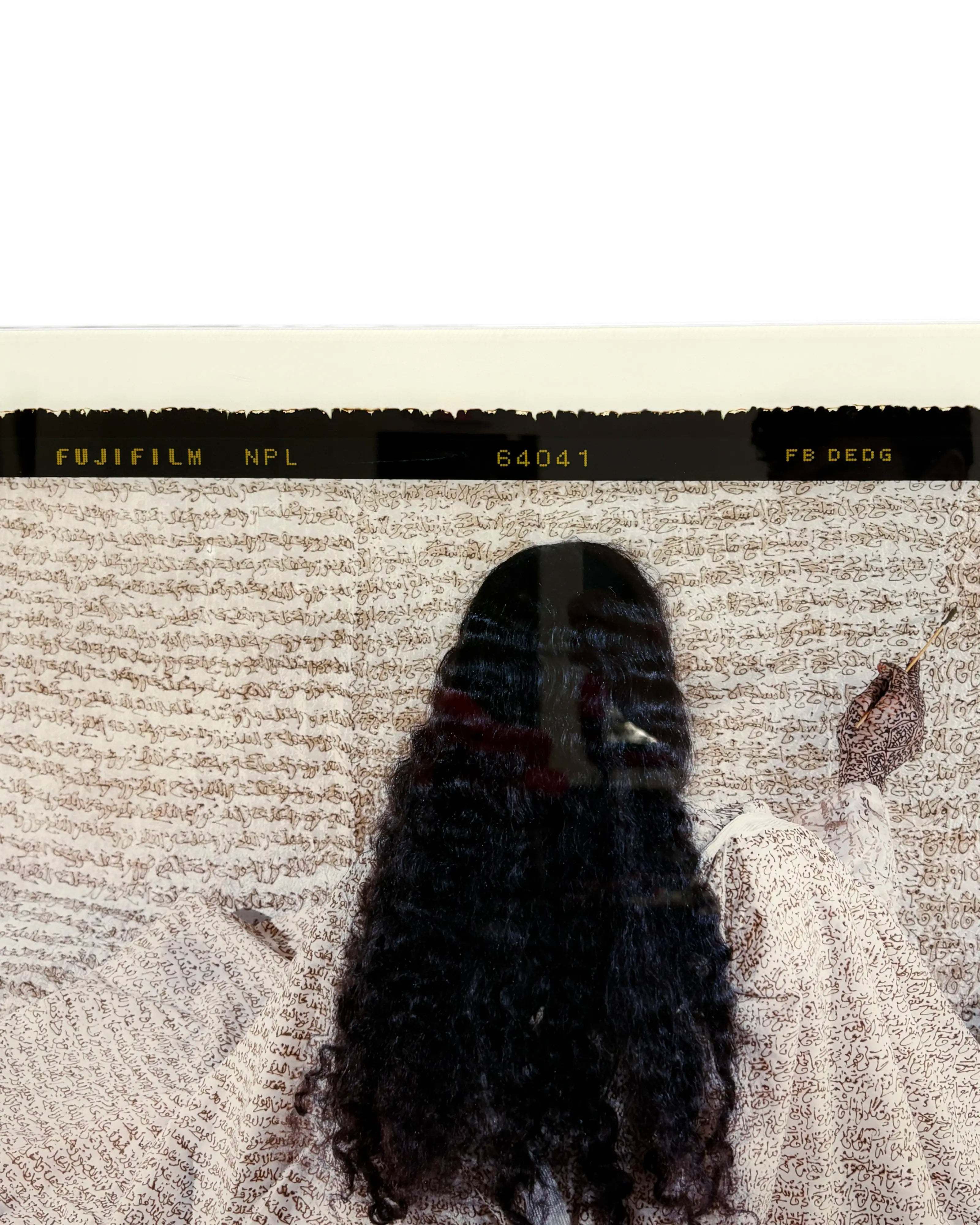 18863, Lalla Essaydi, Converging Territories #43, 2004