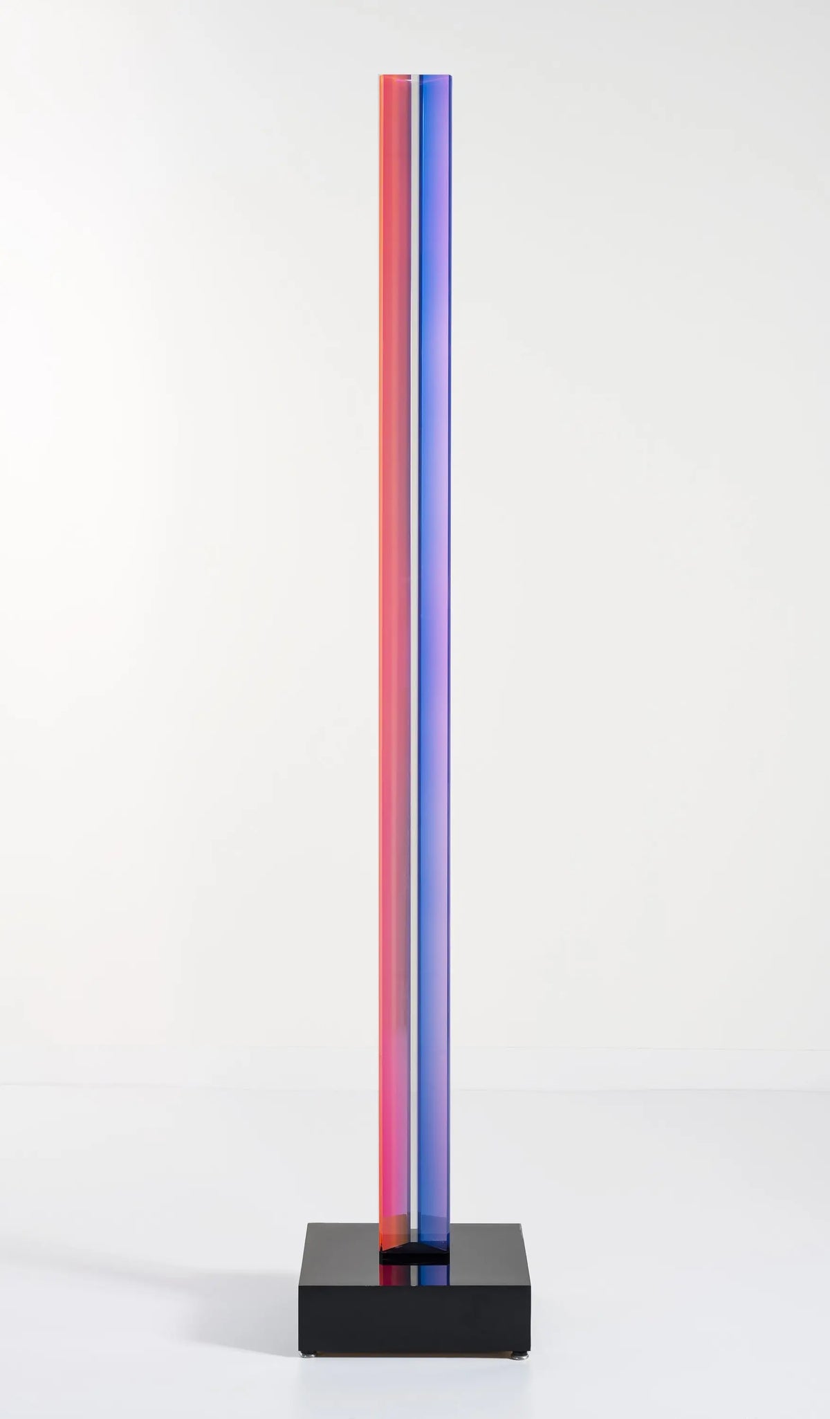 17076, Vasa Velizar Mihich, Triangular Column H300, 1990