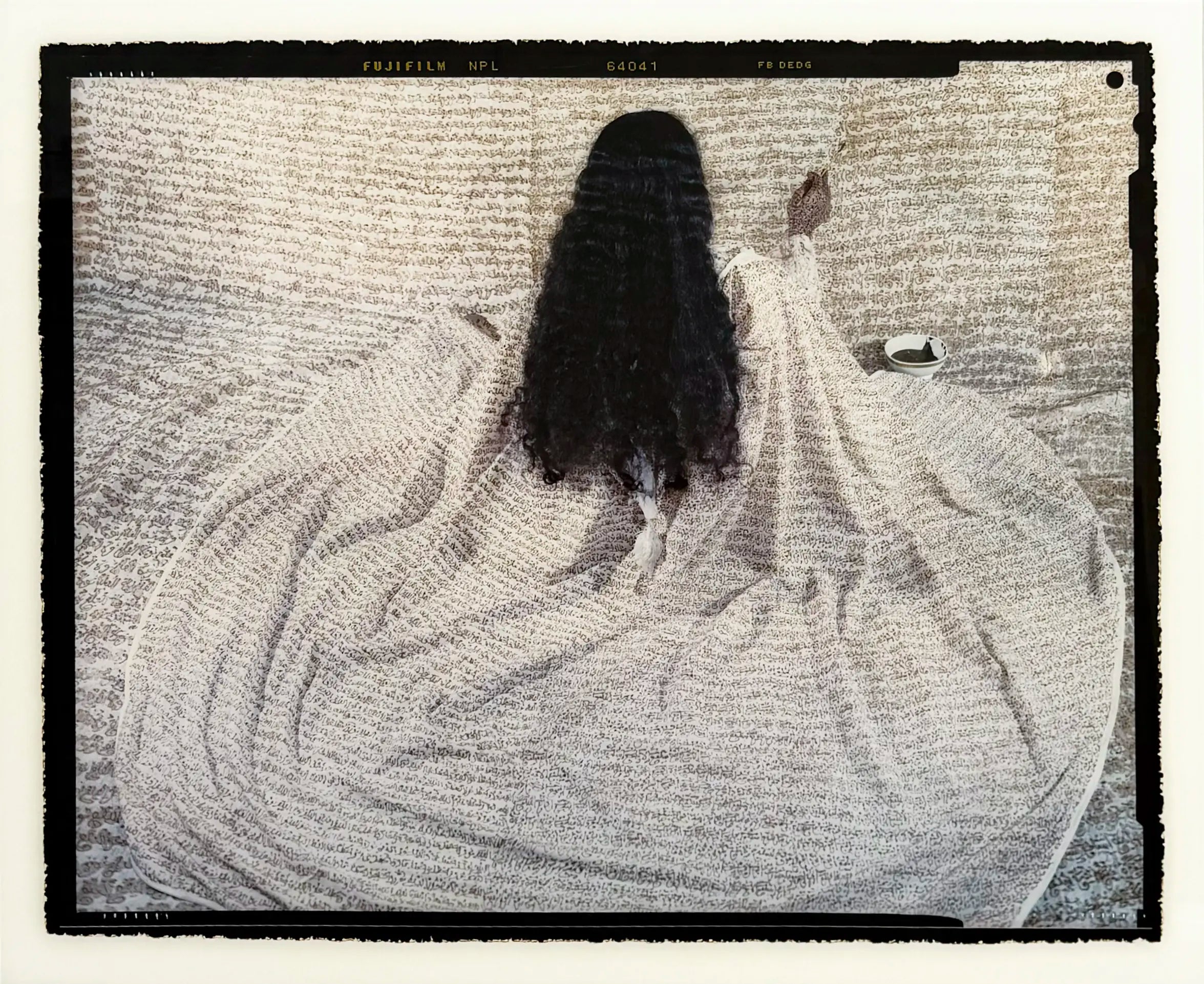 18863, Lalla Essaydi, Converging Territories #43, 2004