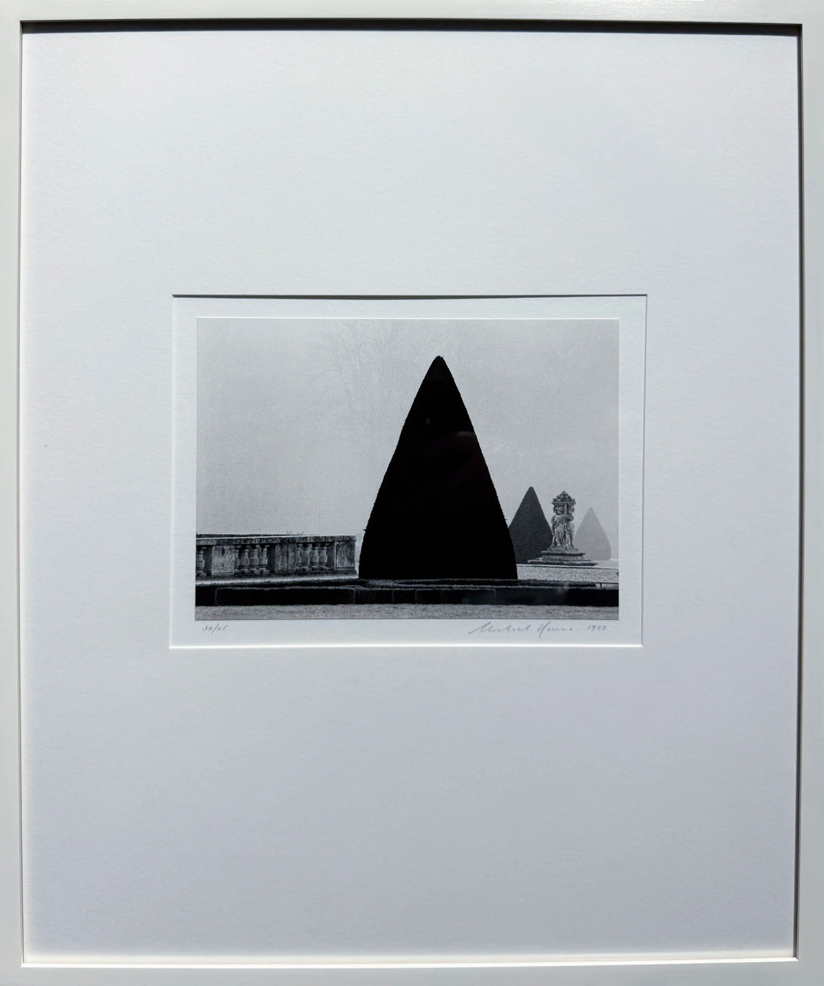 18910, Michael Kenna, Cherubs, Vaux-Le-Vicomte, France, 1988, printed 1990